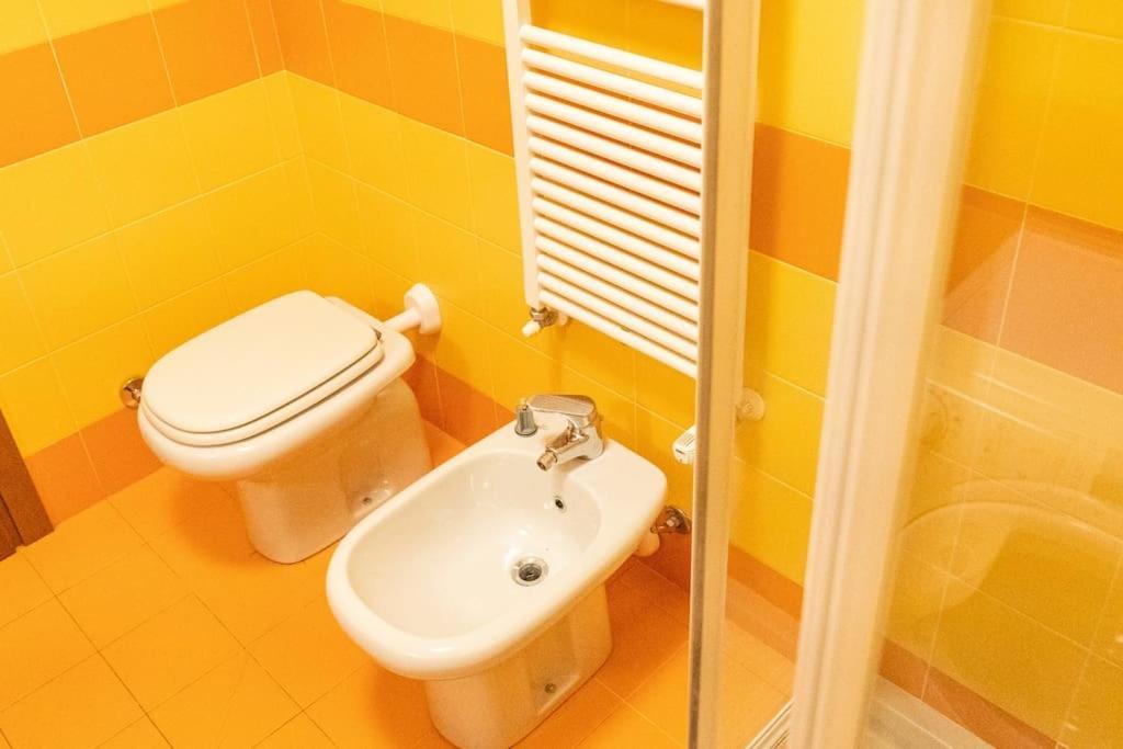 La Casa Di Claudio Incantevole Suite In Centro Como Buitenkant foto